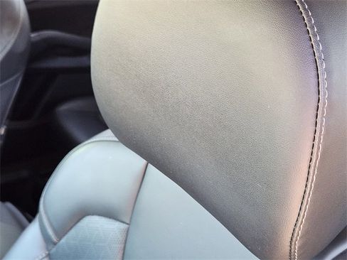 Used 2023 Kia Sorento S image 15