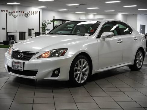 Used 2012 Lexus IS 250 w/ Premium Pkg Value Edition RWD image 3