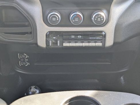 Used 2020 RAM 5500 Tradesman w/ Chrome Appearance Group image 21