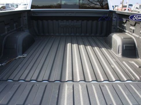 Used 2026 GMC Sierra 1500 AT4 w/ AT4 Premium Package image 9