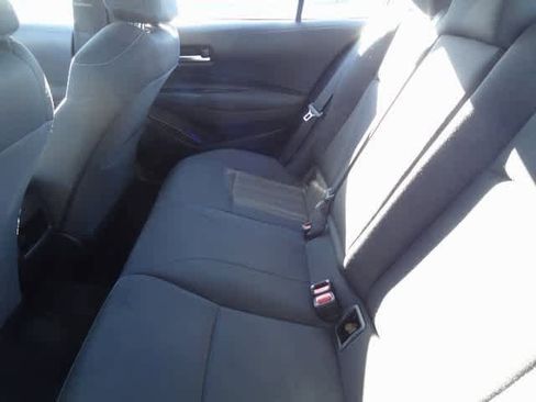 Used 2021 Toyota Corolla LE image 8