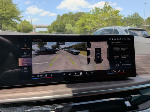 New 2026 BMW X5 sDrive40i w/ Climate Comfort Package RWD image 17