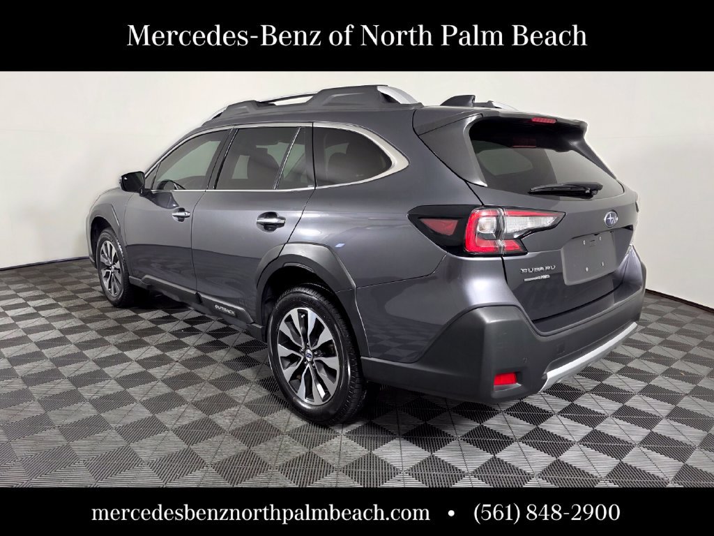 Used 2025 Subaru Outback Touring XT AWD/4WD image 4