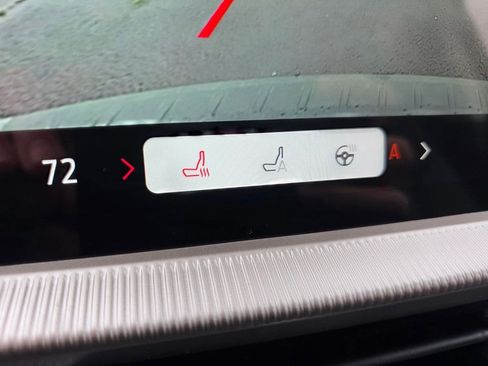 New 2026 Ford Explorer Active w/ Active Comfort Package image 14