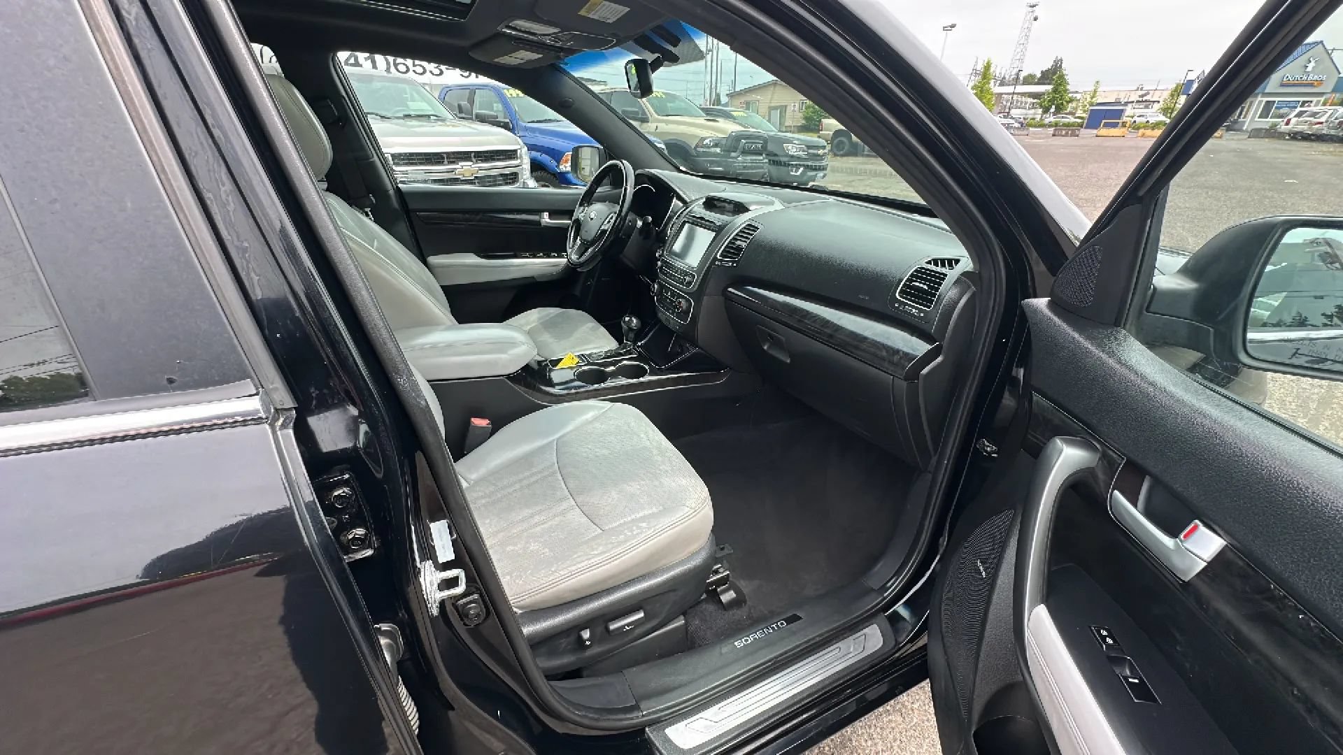 Used 2014 Kia Sorento SX w/ 3rd Row Package AWD/4WD image 14