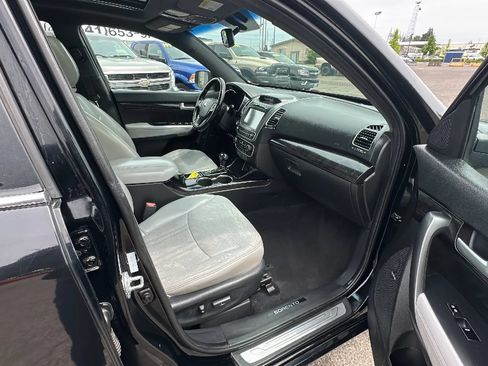Used 2014 Kia Sorento SX w/ 3rd Row Package AWD/4WD image 14