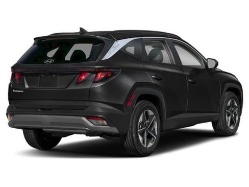 Used 2025 Hyundai Tucson SEL FWD image 2