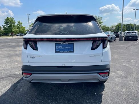 Certified 2025 Hyundai Tucson SEL AWD/4WD image 6