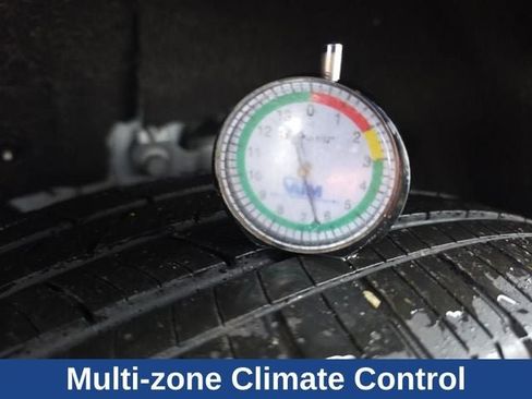 Used 2022 Ford Explorer XLT w/ Equipment Group 202A image 20