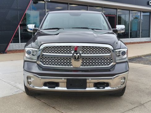 Used 2016 RAM 1500 Laramie w/ Convenience Group AWD/4WD image 2