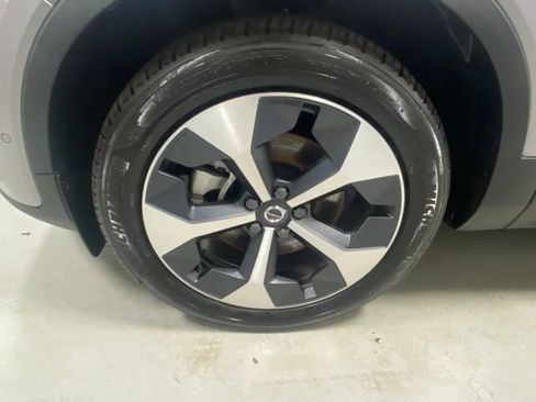 Used 2026 Volvo XC40 B5 Plus AWD/4WD image 5