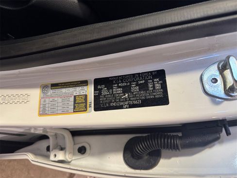 Certified 2023 Kia Soul LX w/ LX Technology Package image 31