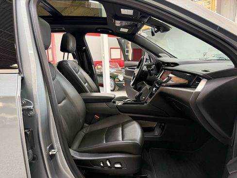 Used 2023 Cadillac XT6 Premium Luxury FWD image 17