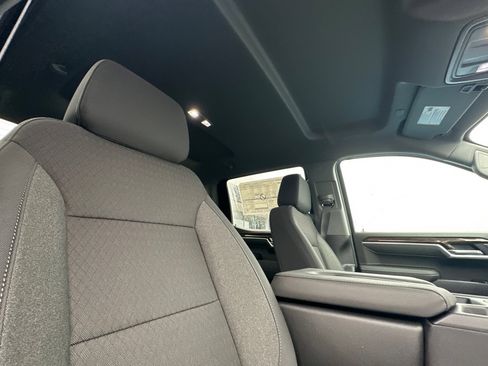 New 2026 GMC Sierra 1500 Elevation image 15
