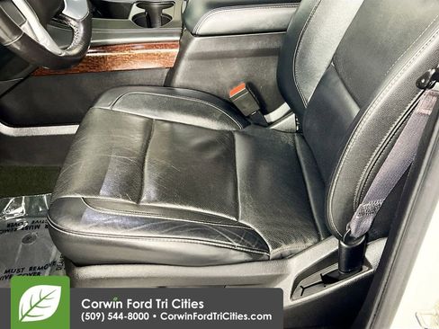 Used 2017 GMC Yukon SLT image 24