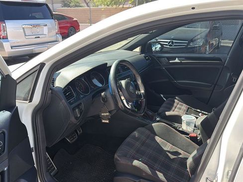 Used 2017 Volkswagen GTI Sport FWD image 4