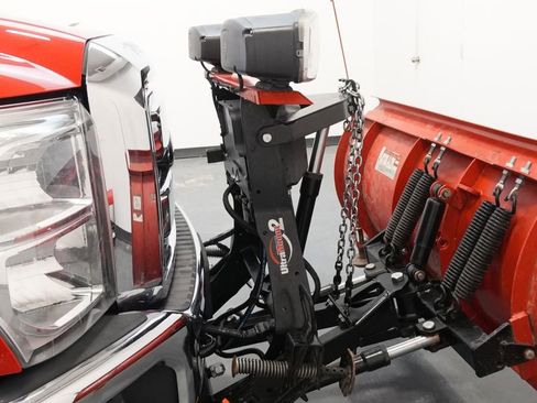 Used 2014 Ford F350 Lariat image 10