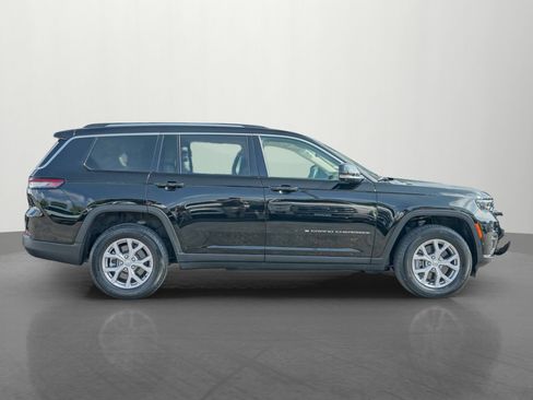 Used 2022 Jeep Grand Cherokee L Limited w/ Luxury Tech Group II image 8