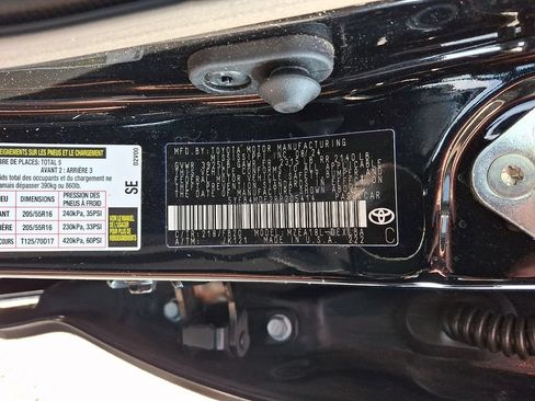 Used 2024 Toyota Corolla LE FWD image 27