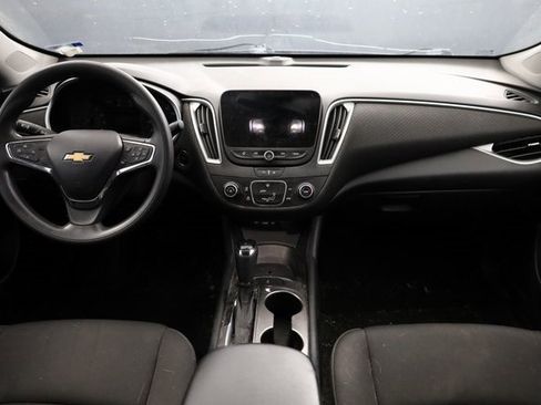 Used 2020 Chevrolet Malibu LS image 12