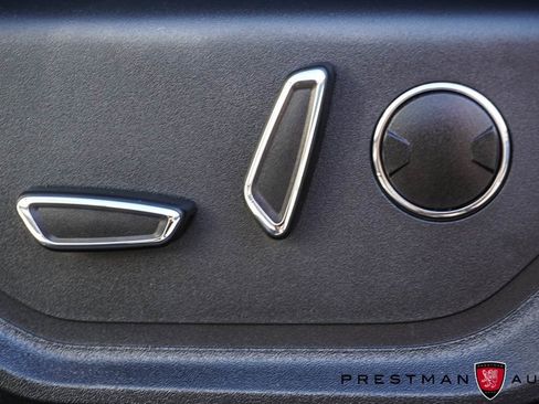 Used 2024 Ford Expedition Limited image 26