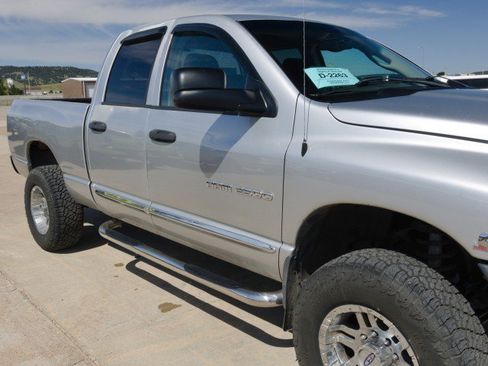 Used 2004 Dodge Ram 2500 Truck SLT w/ Trailer Tow Group AWD/4WD image 10