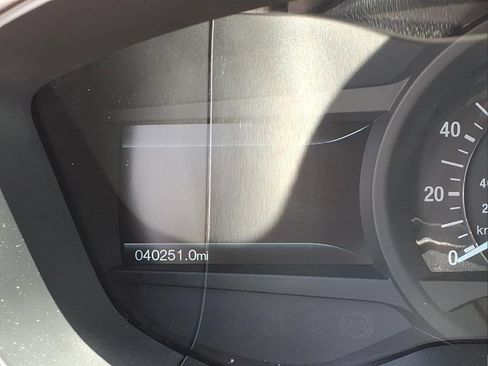 Used 2018 Ford Fusion SE w/ Equipment Group 201A FWD image 20