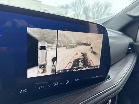 Used 2025 Chevrolet Tahoe LS image 26