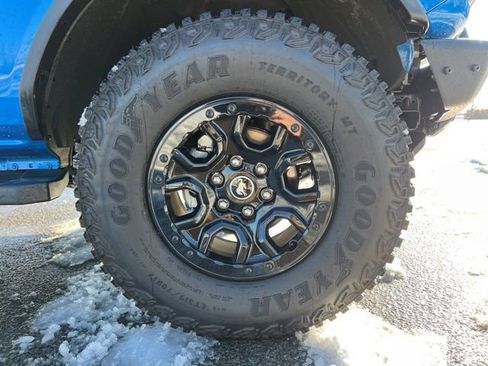 Used 2024 Ford Bronco Wildtrak image 13