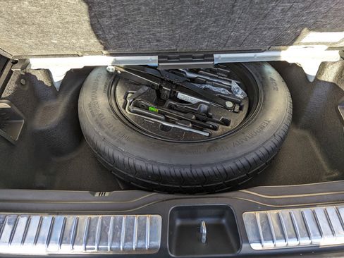 Used 2022 Mercedes-Benz GLS 450 4MATIC image 43