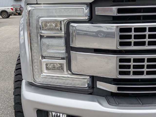 Used 2017 Ford F250 Platinum w/ Platinum Ultimate Package AWD/4WD image 8