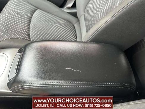 Used 2020 Dodge Journey SE image 15