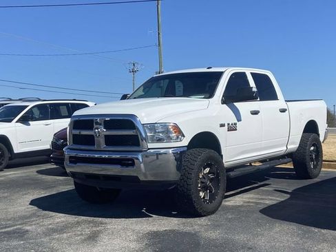 Used 2016 RAM 2500 Tradesman w/ Chrome Appearance Group image 2