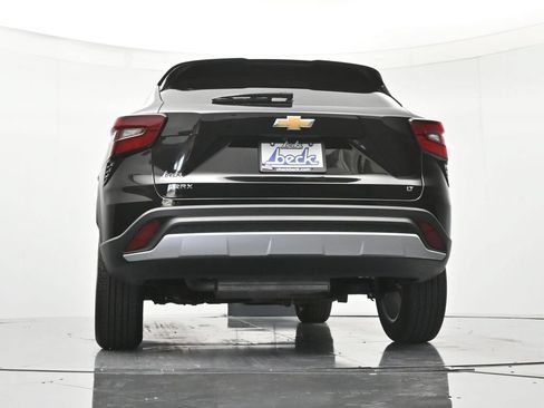 Certified 2025 Chevrolet Trax LT w/ LT Convenience Package FWD image 41