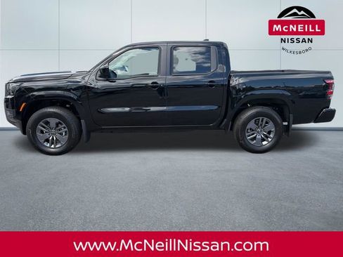 New 2026 Nissan Frontier 4x4 Crew Cab image 4