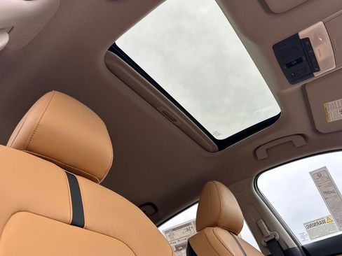 New 2025 Nissan Sentra SV w/ SV Premium Package image 14