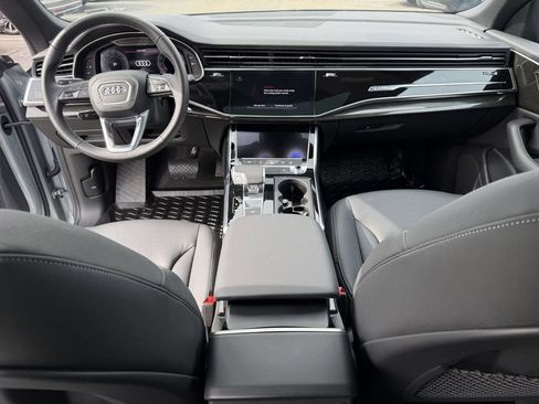 Used 2025 Audi Q8 Premium w/ Convenience Package AWD/4WD image 19