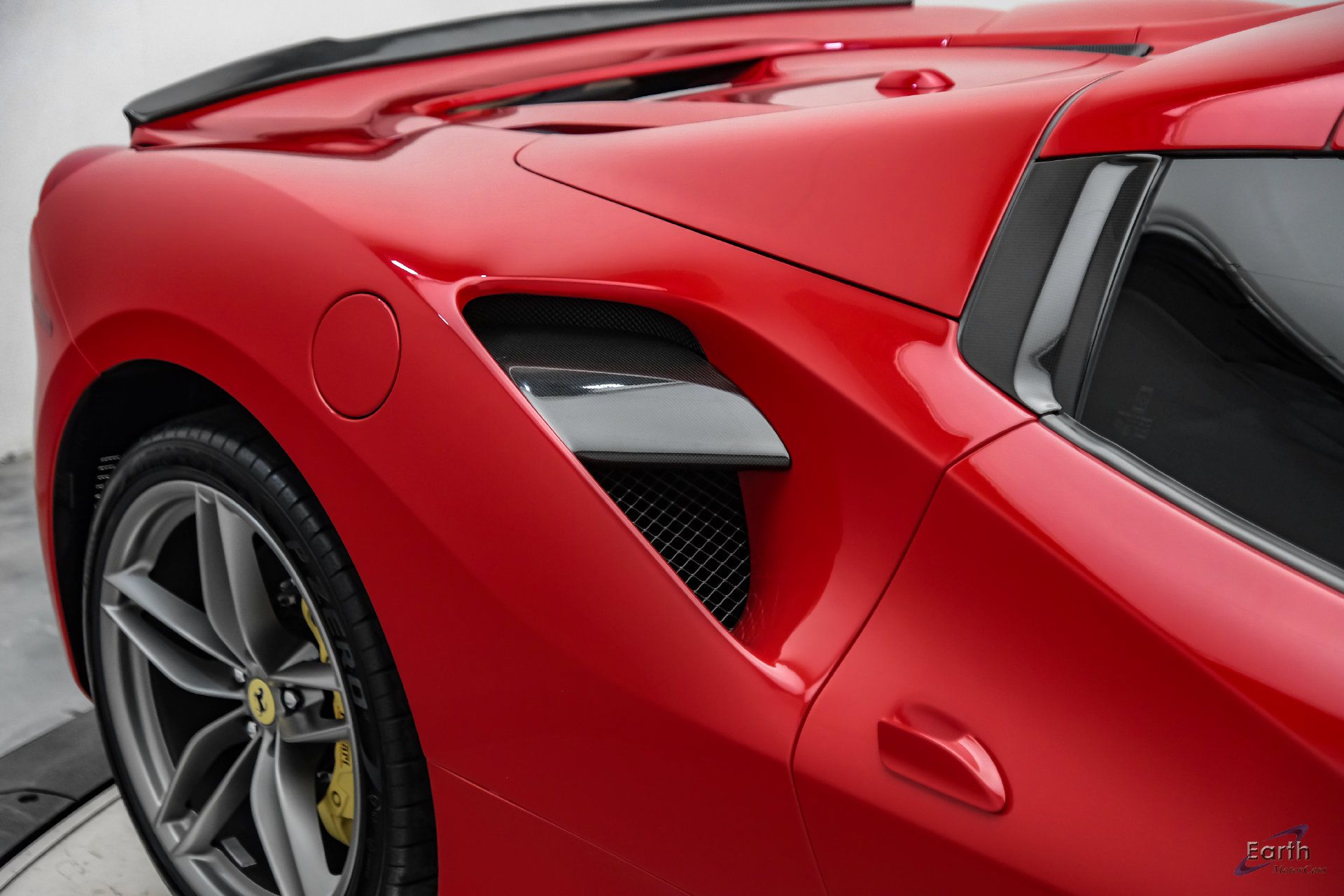 Used 2018 Ferrari 488 Spider RWD image 43