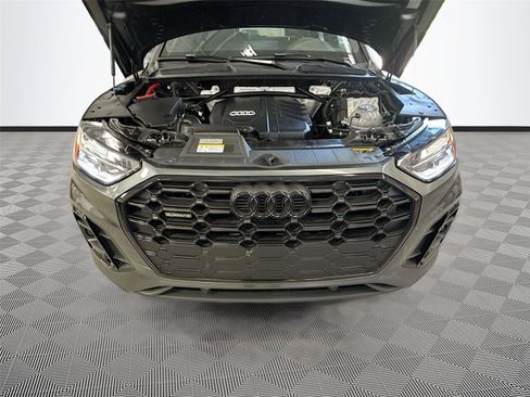Certified 2025 Audi Q5 2.0T Premium AWD/4WD image 32