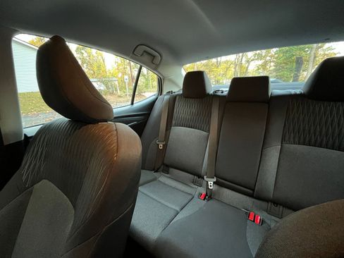 Used 2025 Toyota Camry LE image 35