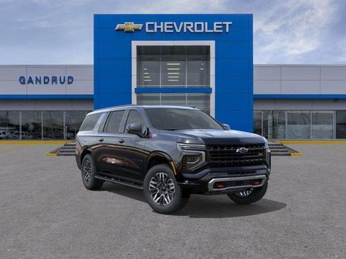 New 2026 Chevrolet Suburban Z71 image 25
