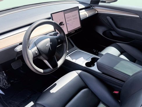 Used 2023 Tesla Model 3 Standard Range RWD image 19