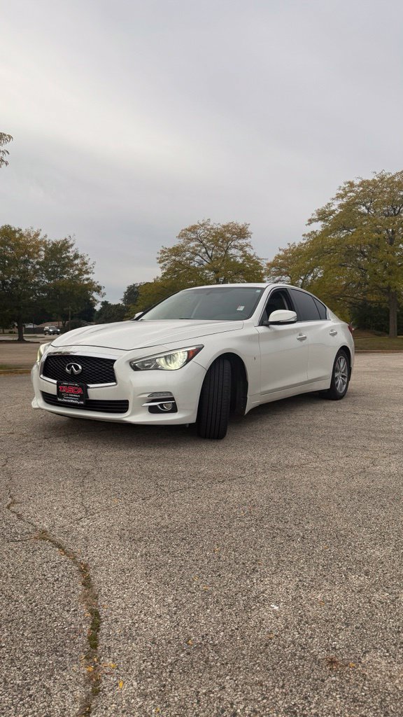 Used 2014 INFINITI Q50 Premium w/ Navigation Package AWD/4WD image 3