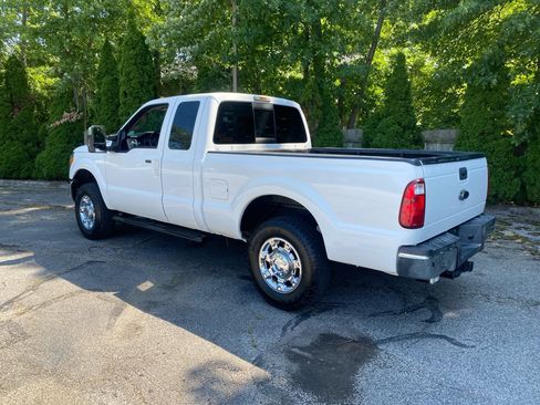 Used 2013 Ford F250 Lariat w/ Chrome Pkg AWD/4WD image 3