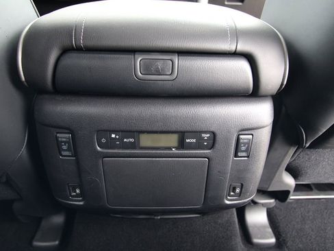 Used 2024 INFINITI QX80 Sensory AWD/4WD image 42