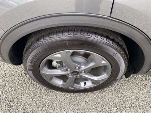 Used 2025 Ford Escape ST-Line image 24