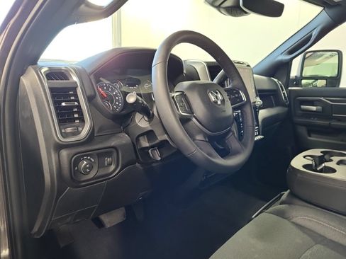 Used 2026 RAM 2500 Big Horn AWD/4WD image 3