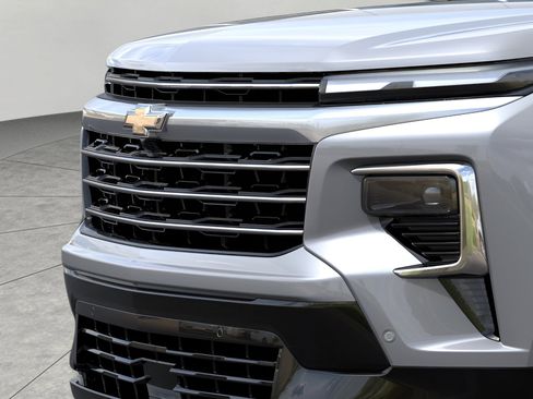 New 2026 Chevrolet Traverse High Country w/ LPO, Floor Liner Package AWD/4WD image 13