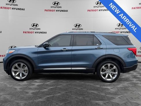 Used 2020 Ford Explorer Platinum w/ Premium Technology Package AWD/4WD image 6