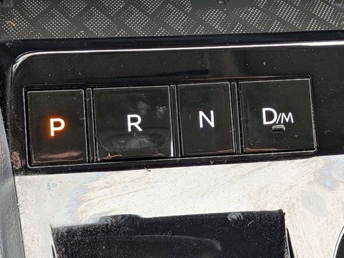 Used 2025 Nissan Murano SV image 15